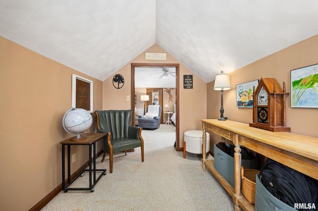 121 WOODCREST Avenue, Morton, IL 61550