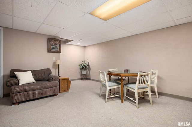 121 WOODCREST Avenue, Morton, IL 61550