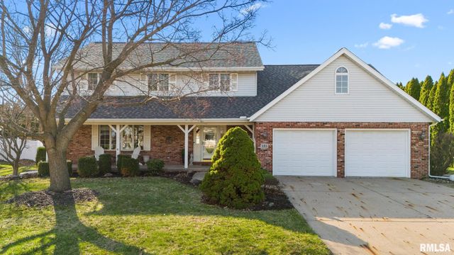 121 WOODCREST Avenue, Morton, IL 61550