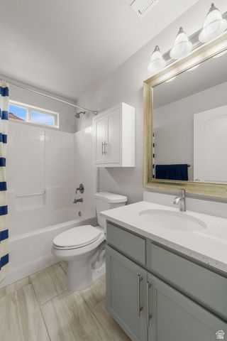 933 N OCOTILLO DR, Washington, UT 84780