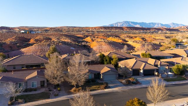 933 N OCOTILLO DR, Washington, UT 84780