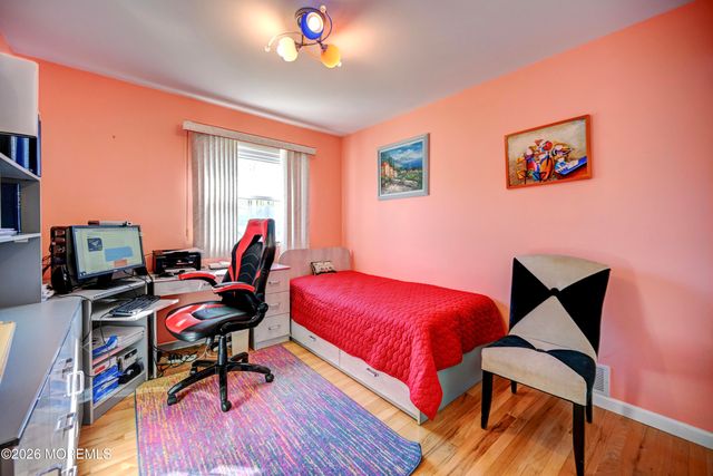 4 Fletcher Drive, Morganville, NJ 07751