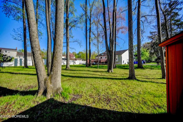 4 Fletcher Drive, Morganville, NJ 07751