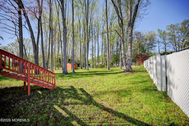 4 Fletcher Drive, Morganville, NJ 07751