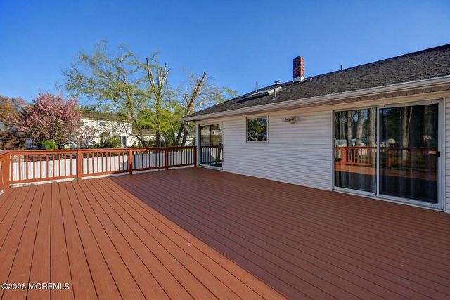 4 Fletcher Drive, Morganville, NJ 07751