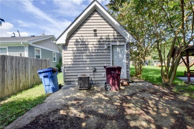2005 Lockard AVE, Chesapeake, VA 23320