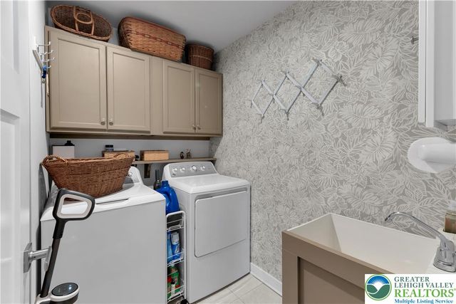 4210 Mimosa Lane, Whitehall Twp, PA 18052