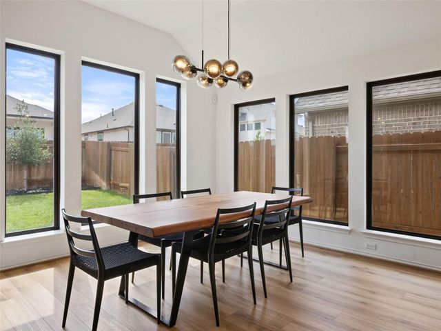 6825 Empresa DR, Austin, TX 78738