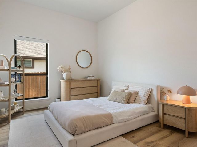 6825 Empresa DR, Austin, TX 78738