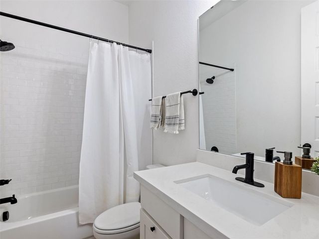 6825 Empresa DR, Austin, TX 78738