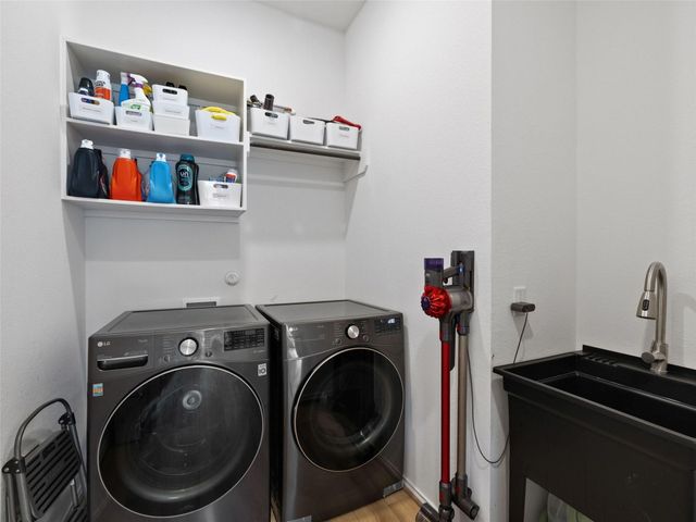 6825 Empresa DR, Austin, TX 78738