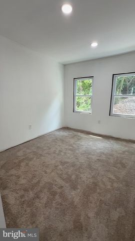 924-926 W SPRUCE ST, Coal Township, PA 17866