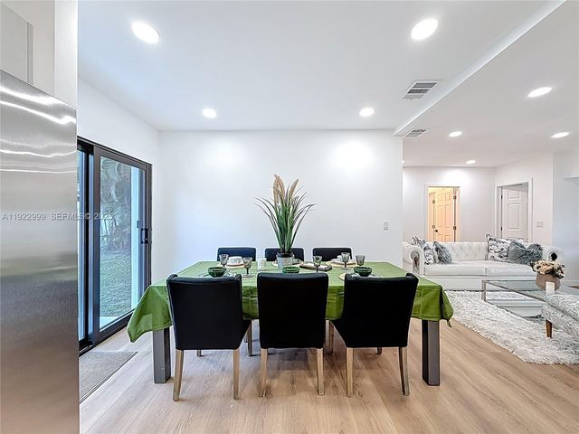 3521 SW 58th Ct, Miami, FL 33155