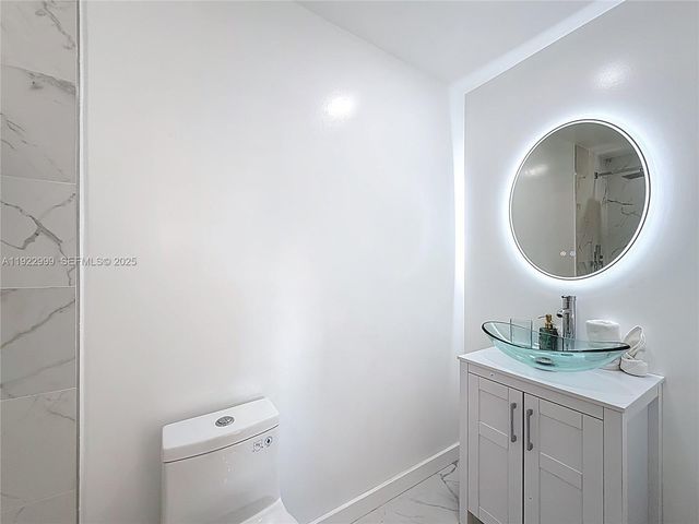 3521 SW 58th Ct, Miami, FL 33155