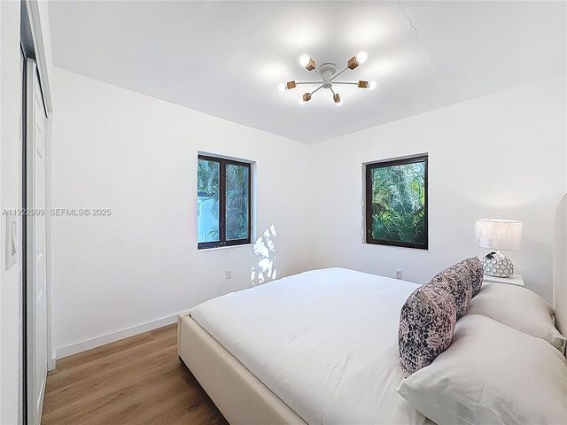 3521 SW 58th Ct, Miami, FL 33155