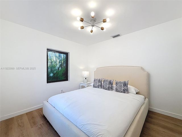 3521 SW 58th Ct, Miami, FL 33155