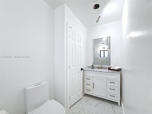 3521 SW 58th Ct, Miami, FL 33155