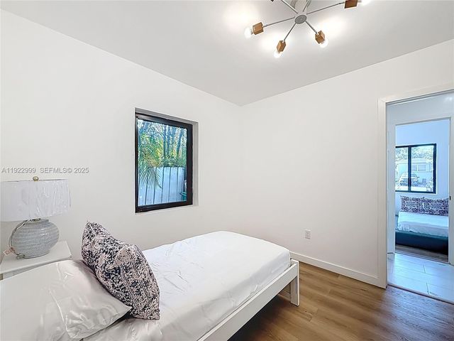 3521 SW 58th Ct, Miami, FL 33155