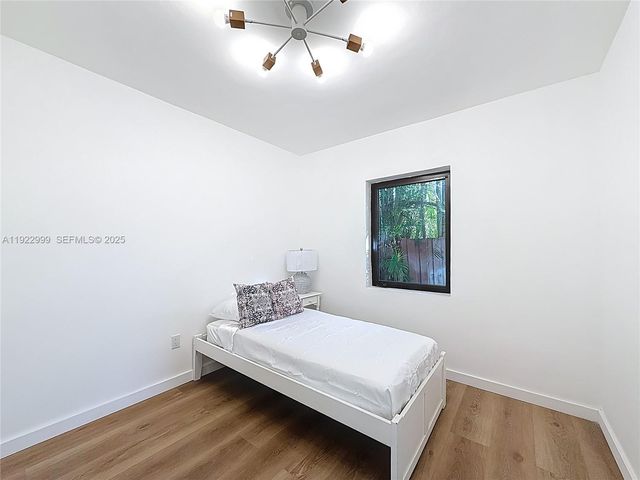 3521 SW 58th Ct, Miami, FL 33155