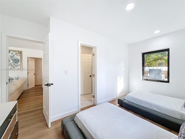 3521 SW 58th Ct, Miami, FL 33155