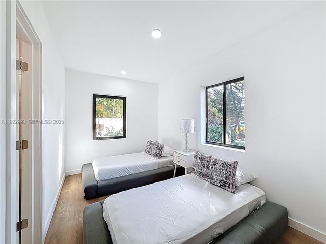 3521 SW 58th Ct, Miami, FL 33155