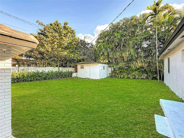 3521 SW 58th Ct, Miami, FL 33155