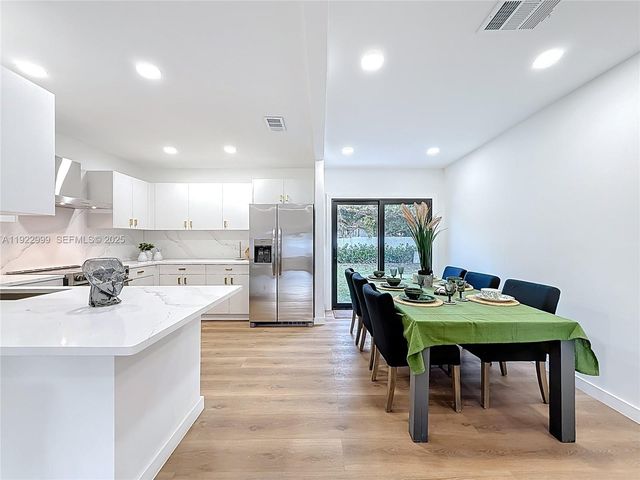 3521 SW 58th Ct, Miami, FL 33155