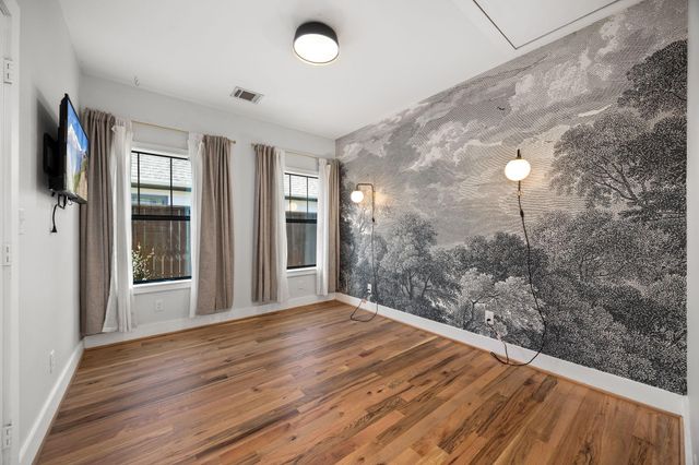 5311 Leeland Street, Houston, TX 77023