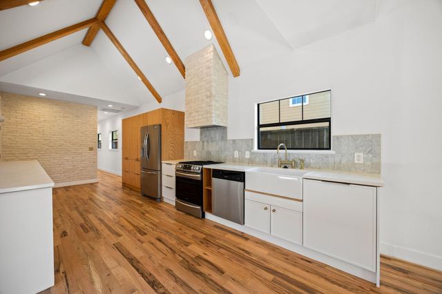 5311 Leeland Street, Houston, TX 77023