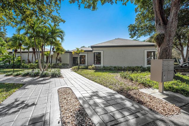 1244 S Military Trail 725, Deerfield Beach, FL 33442