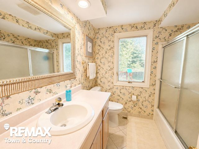 2516 Redwood Drive, Flint Twp, MI 48433