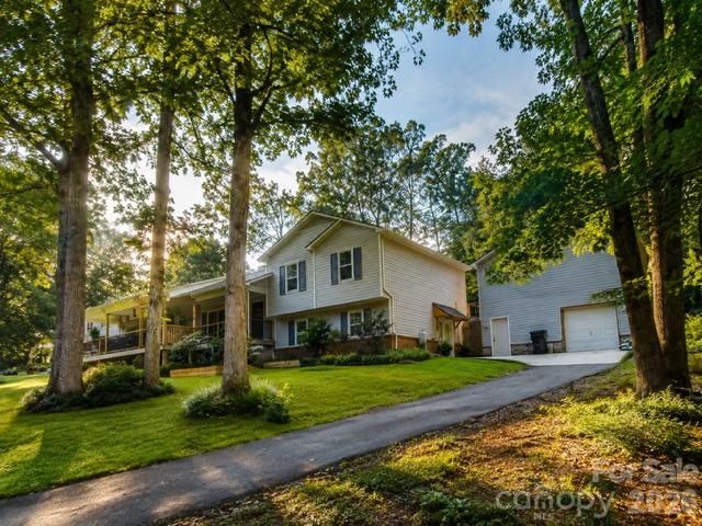 100 Woodlea Drive, Morganton, NC 28655