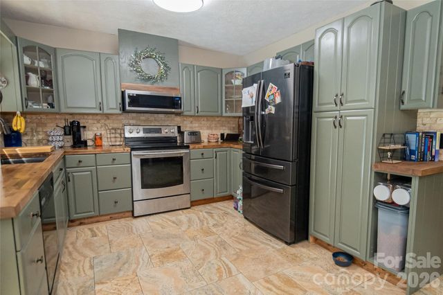100 Woodlea Drive, Morganton, NC 28655