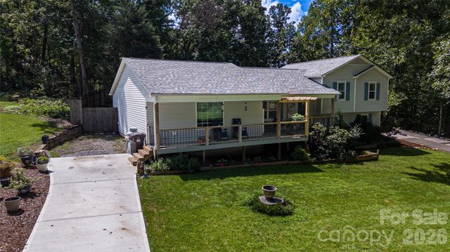 100 Woodlea Drive, Morganton, NC 28655