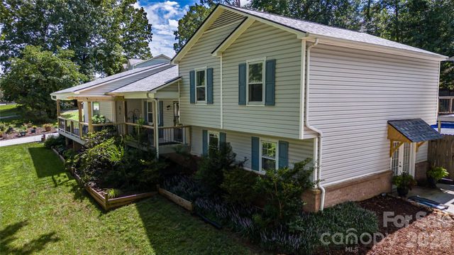 100 Woodlea Drive, Morganton, NC 28655