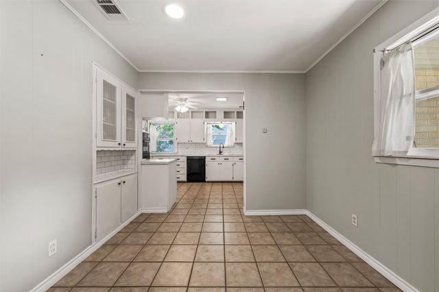 3223 Live Oak Avenue, Waco, TX 76708
