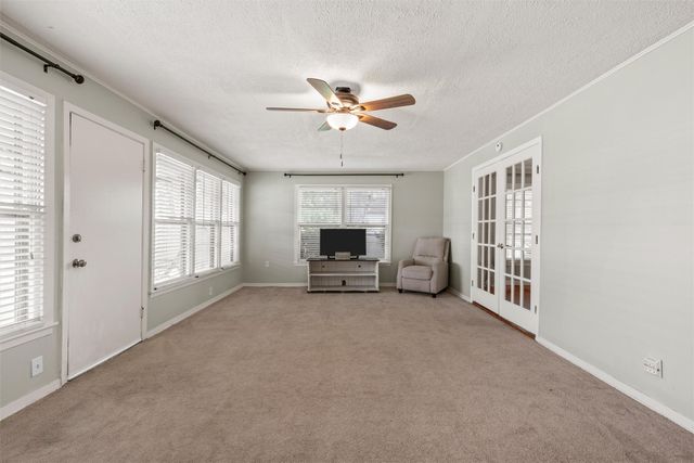 3223 Live Oak Avenue, Waco, TX 76708