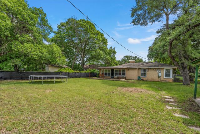 3223 Live Oak Avenue, Waco, TX 76708