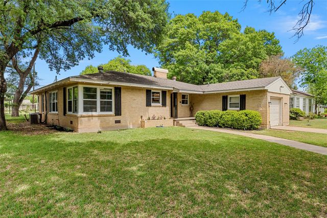 3223 Live Oak Avenue, Waco, TX 76708