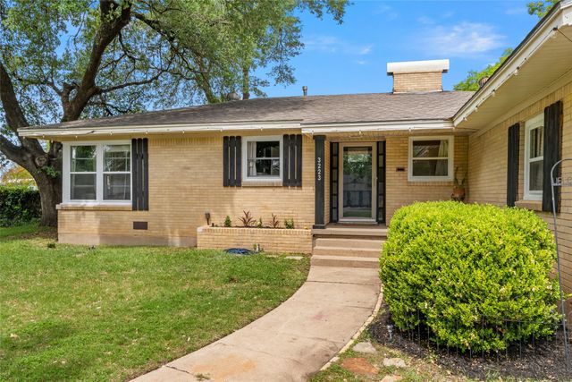 3223 Live Oak Avenue, Waco, TX 76708