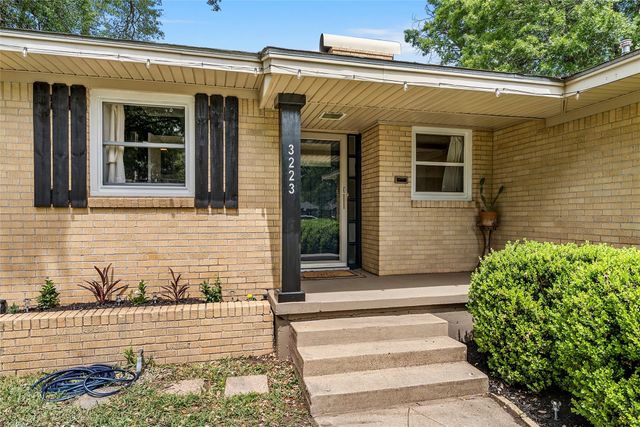3223 Live Oak Avenue, Waco, TX 76708