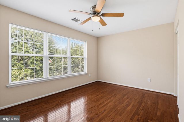 4 SUMMIT RIDGE CT, Germantown, MD 20874