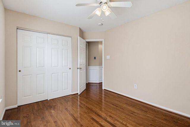 4 SUMMIT RIDGE CT, Germantown, MD 20874