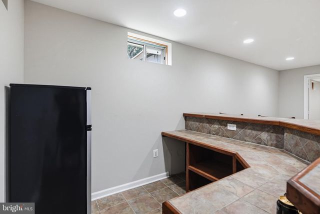 4 SUMMIT RIDGE CT, Germantown, MD 20874