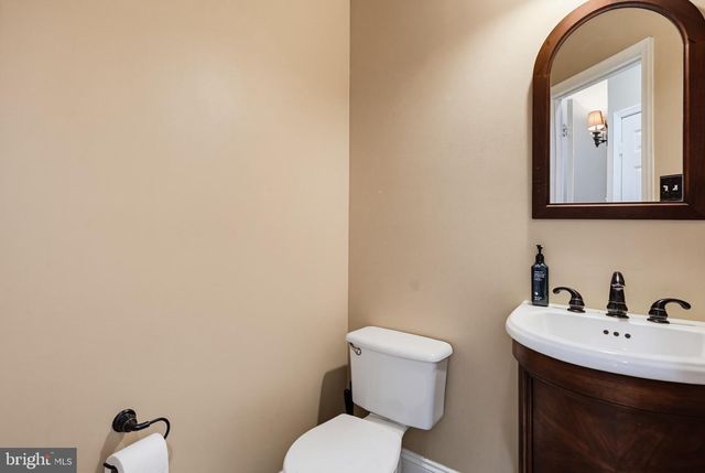 4 SUMMIT RIDGE CT, Germantown, MD 20874