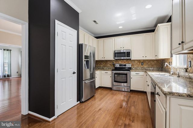 4 SUMMIT RIDGE CT, Germantown, MD 20874