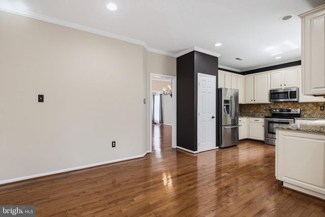 4 SUMMIT RIDGE CT, Germantown, MD 20874