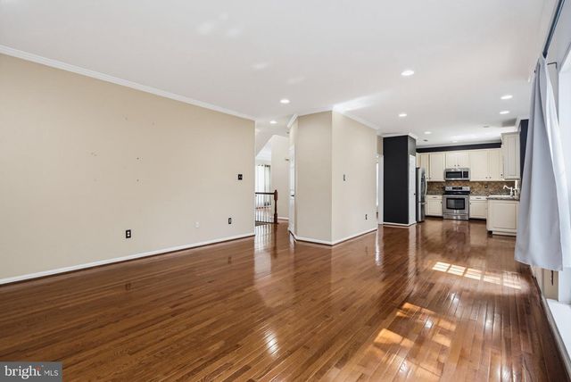 4 SUMMIT RIDGE CT, Germantown, MD 20874