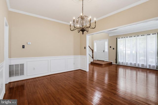 4 SUMMIT RIDGE CT, Germantown, MD 20874