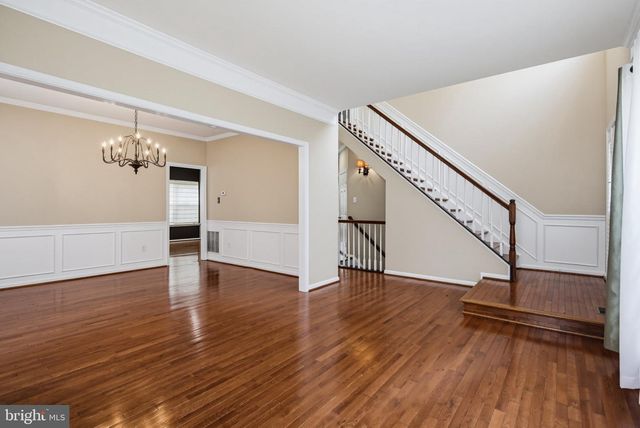 4 SUMMIT RIDGE CT, Germantown, MD 20874